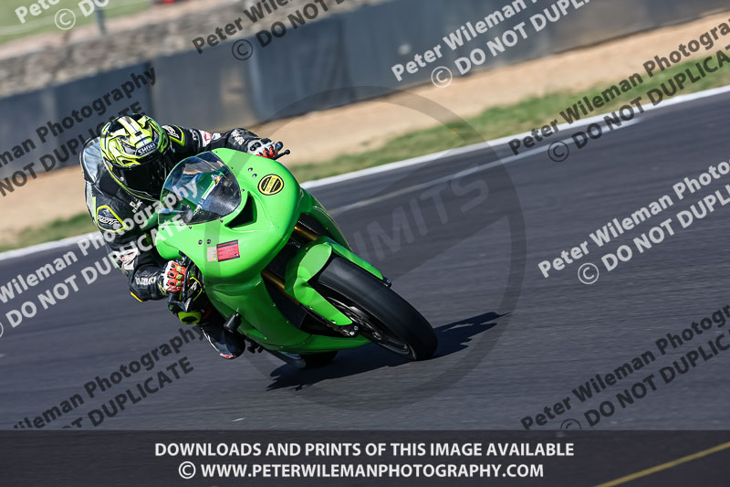 brands hatch photographs;brands no limits trackday;cadwell trackday photographs;enduro digital images;event digital images;eventdigitalimages;no limits trackdays;peter wileman photography;racing digital images;trackday digital images;trackday photos